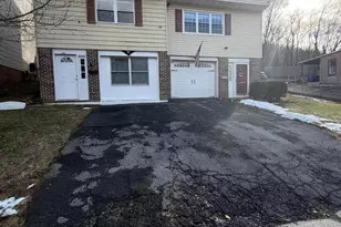 1322 Fairview St, Reading, PA 19602 - Photo 2