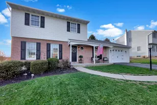 192 Faith Dr, Blandon, PA 19510 - Photo 2