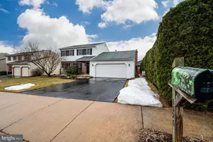 1326 Fredrick Blvd, Reading, PA 19605 - Photo 6