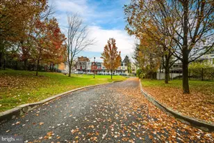 1020 Penn St, Reading, PA 19602 - Photo 40