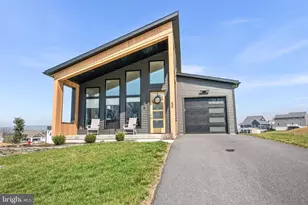 59 Clover Dr, Myerstown, PA 17067 - Photo 2