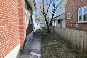 431 Raymond St, Reading, PA 19605 - Photo 36