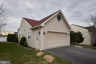 1018 Bowman St, Reading, PA 19605 - Photo 6