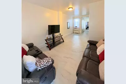 1121 Spruce Street, Reading, PA 19602 - Photo 4