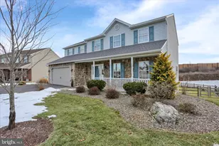 2403 John Henry Dr, Reading, PA 19608 - Photo 2