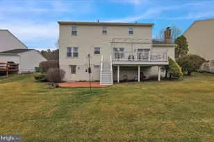 1860 S Mountain Dr, Reading, PA 19608 - Photo 34