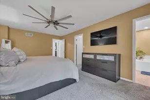 247 Bainbridge Cir, Reading, PA 19608 - Photo 12