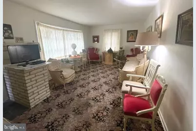 2146 Fairview Avenue, Reading, PA 19606 - Photo 4