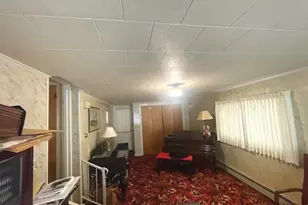 2146 Fairview Ave, Reading, PA 19606 - Photo 10