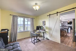 211 Oval Dr, Hamburg, PA 19526 - Photo 6