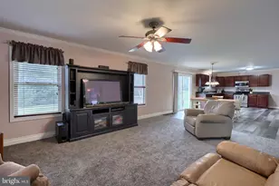 401 Harmony Ln, Douglassville, PA 19518 - Photo 14