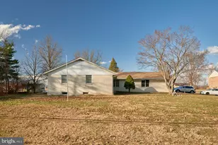 884 Ahrens Rd, Reading, PA 19606 - Photo 6