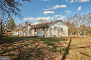 884 Ahrens Rd, Reading, PA 19606 - Photo 8