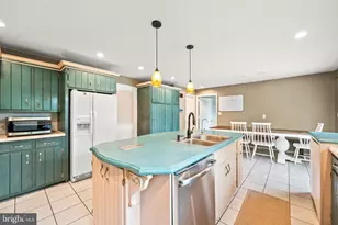 41 Devon Dr, Reading, PA 19606 - Photo 12