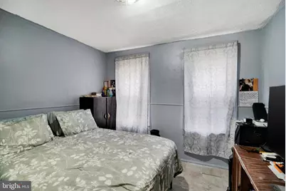 1427 N 10th Street, Reading, PA 19604 - Photo 8