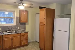 2923 Elm Pl, Reading, PA 19609 - Photo 6