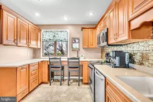 672 W Spring St, Fleetwood, PA 19522 - Photo 10