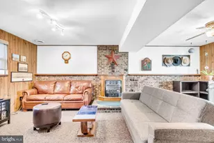 672 W Spring St, Fleetwood, PA 19522 - Photo 14