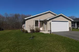 31 Sandpiper Dr, Bechtelsville, PA 19505 - Photo 2