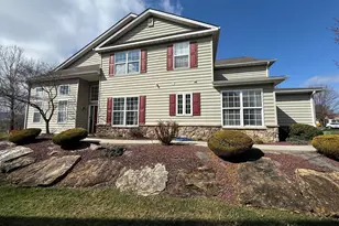 901 Ridgeview Dr, Morgantown, PA 19543 - Photo 2