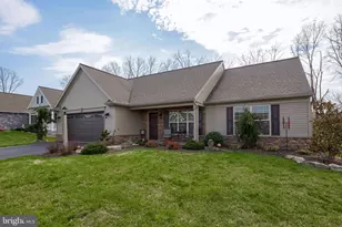 218 Sweet Birch Ln, Womelsdorf, PA 19567 - Photo 2