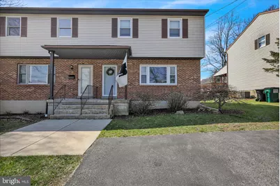 106 Oak Lane, Reading, PA 19606 - Photo 2