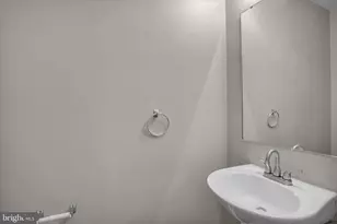 1122 Fredrick Blvd, Reading, PA 19605 - Photo 16