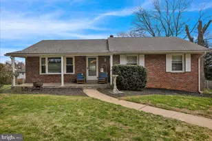 227 W Neversink Rd, Reading, PA 19606 - Photo 2