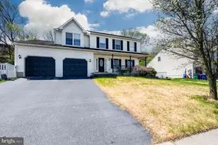 4870 Dunham Dr, Reading, PA 19606 - Photo 1