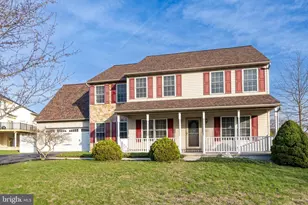 402 Harmony Ln, Douglassville, PA 19518 - Photo 4