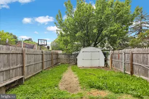 613 Crescent Ave, Reading, PA 19605 - Photo 6