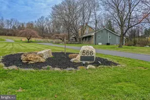 566 Scenic Dr, Bernville, PA 19506 - Photo 2