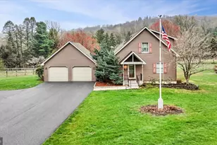 408 Preston Rd, Wernersville, PA 19565 - Photo 2