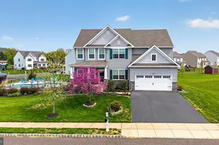 34 Furlong Rd, Douglassville, PA 19518 - Photo 2
