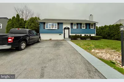 204 Rothermel Boulevard, Reading, PA 19605 - Photo 2