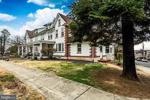 36 Fairview St, Boyertown, PA 19512 - Photo 4