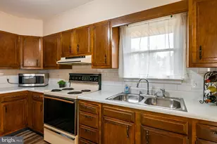 316 Morrison Rd, Reading, PA 19601 - Photo 8