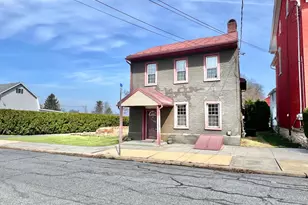 203 W Franklin St, Womelsdorf, PA 19567 - Photo 1