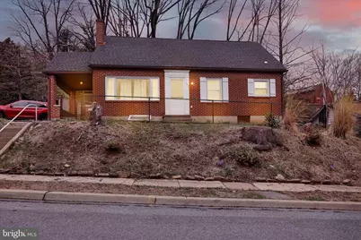 1815 Holly Road, Reading, PA 19602 - Photo 2