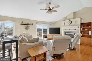 216 Pleasant View Dr, Douglassville, PA 19518 - Photo 16