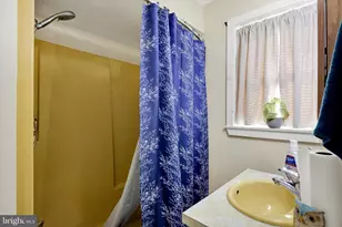 219 W Main St, Fleetwood, PA 19522 - Photo 6