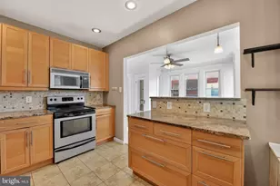 2542 Cleveland Ave, Reading, PA 19609 - Photo 4