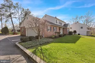 602 N Brobst St, Reading, PA 19607 - Photo 4