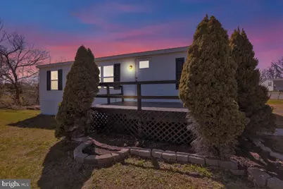 327 Oak Street, Hamburg, PA 19526 - Photo 1