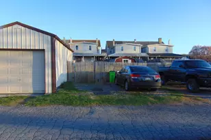 21 W Smith St, Topton, PA 19562 - Photo 6