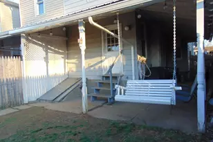 21 W Smith St, Topton, PA 19562 - Photo 8