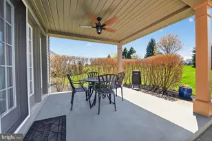 62 Sweetwater Ln, Wernersville, PA 19565 - Photo 16