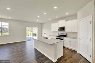 114 Teaberry Ct, Reading, PA 19608 - Photo 8