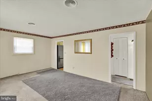 710 Chestnut St, Shoemakersville, PA 19555 - Photo 8