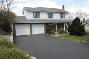 113 Nickel Dr, Bechtelsville, PA 19505 - Photo 2